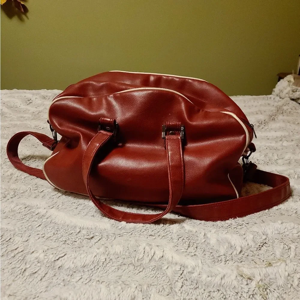 Vintage MTV Varsity Travel Bag - Picture 8 of 8